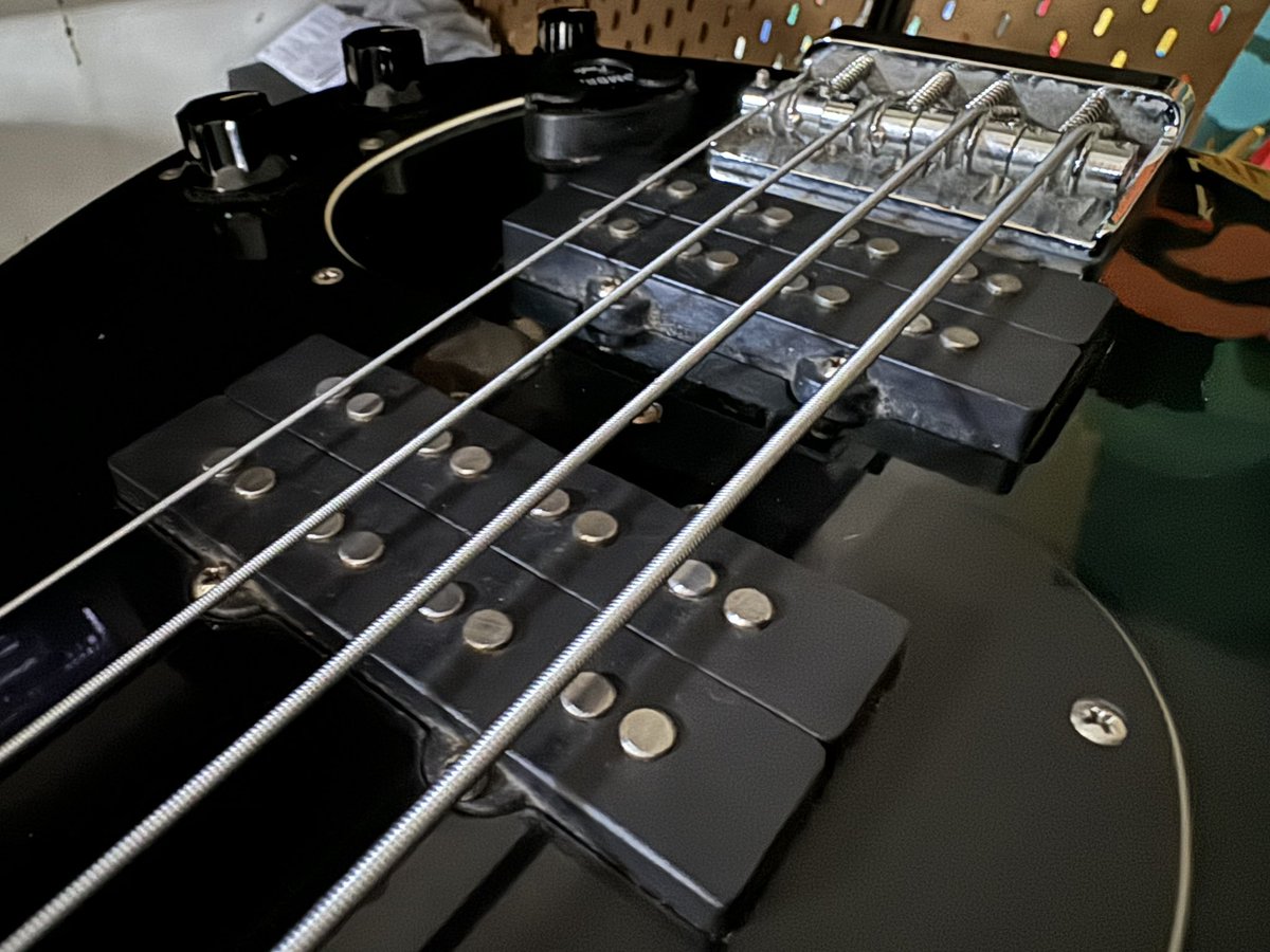 Enak juga fender humbucker..empuk puk!