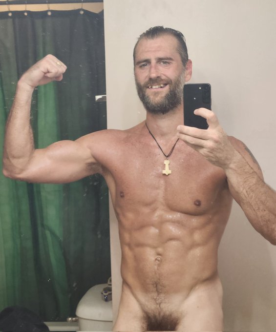 Happy Friday just got done with a run. Pretty worn out need a nap. https://t.co/xQRaVNjhmd<a href="/tag/fitness"class="tags"><span>#fitness</span></a>