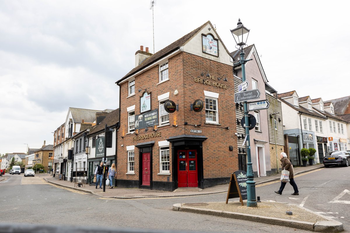 Click here for a reminder of where you can enjoy live sports coverage this summer, kicking off tonight with the Euros and Germany v Scotland! 

discoverstortford.co.uk/live-sport/

#Euros #Euros2024 #bishopsstortford #bishopsstortfordpubs #bishopsstortfordbid #Wimbledon #Olympics2024