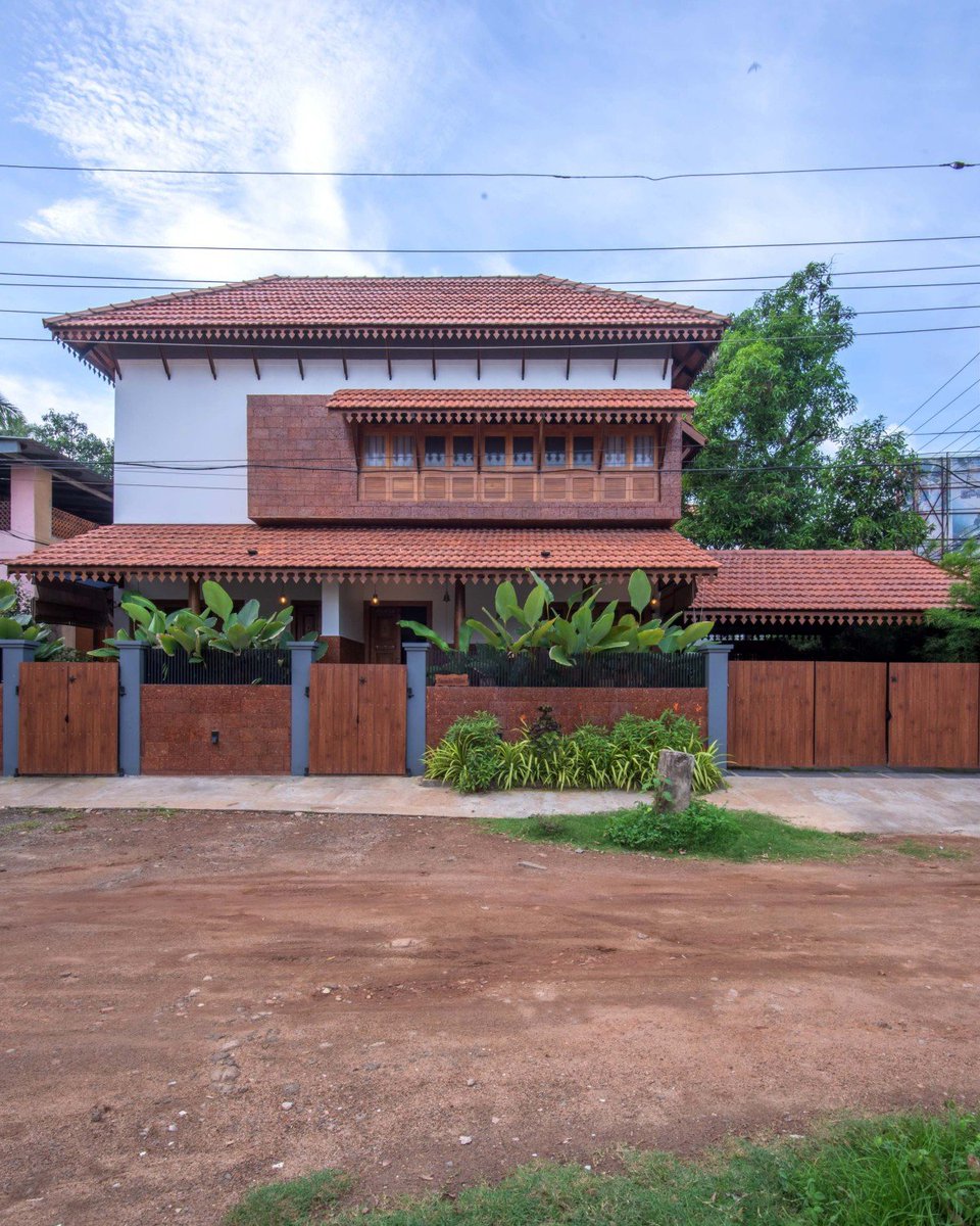 IndicAesthetics's tweet image. Sarada Vihar by 7th hue studio in Kerala, India.