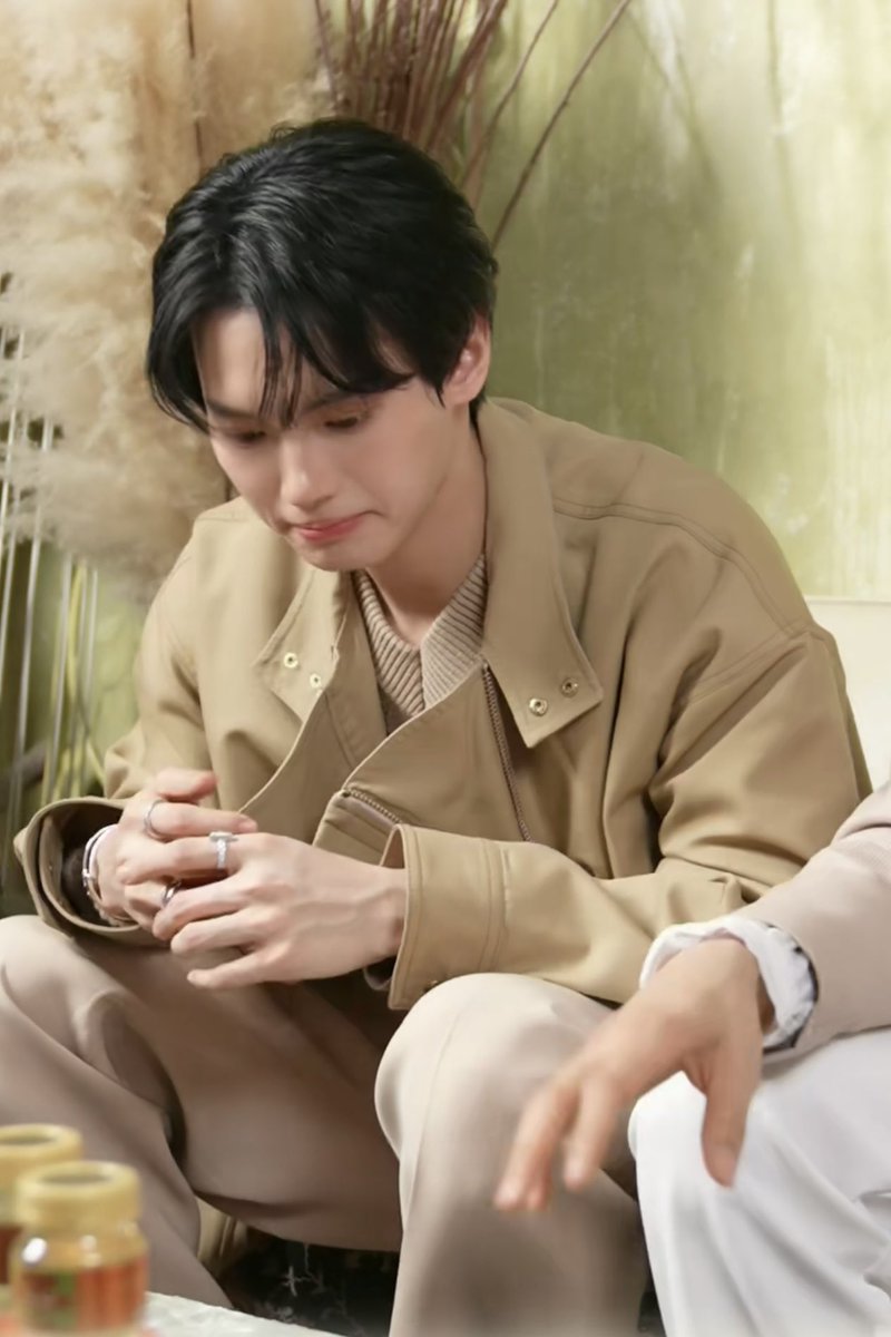 可爱到我原地融化🫠🫠

WIN AT SCOTCH LIVE 
#Thesurvivalwinxscotch
#winmetawin