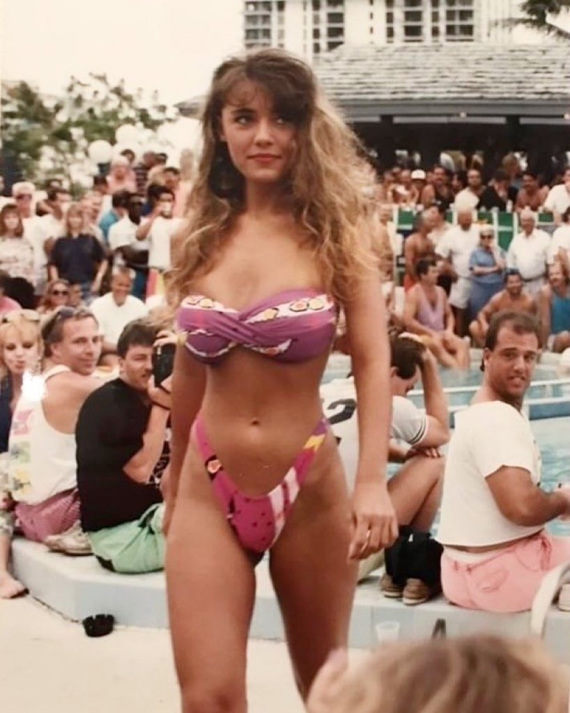 MattWallace888's tweet image. Were women more attractive before tattoos and piercings became popular?