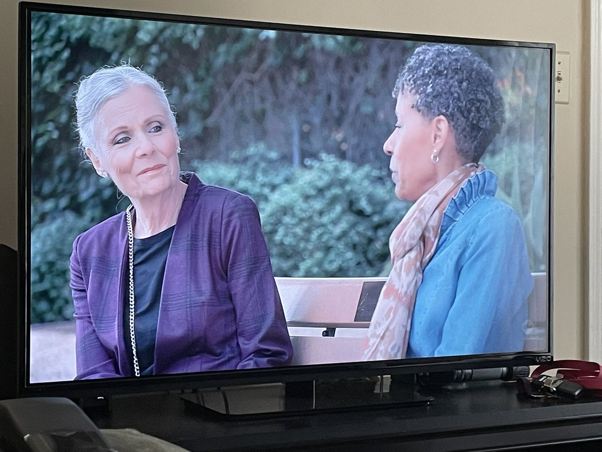 Loooooove these two together!! 💜💜💜💙💙💙<a href="/GeneralHospital/">General Hospital</a> <a href="/VerneeWJohnson_/">Vernee Watson Johnson</a> #janeelliott