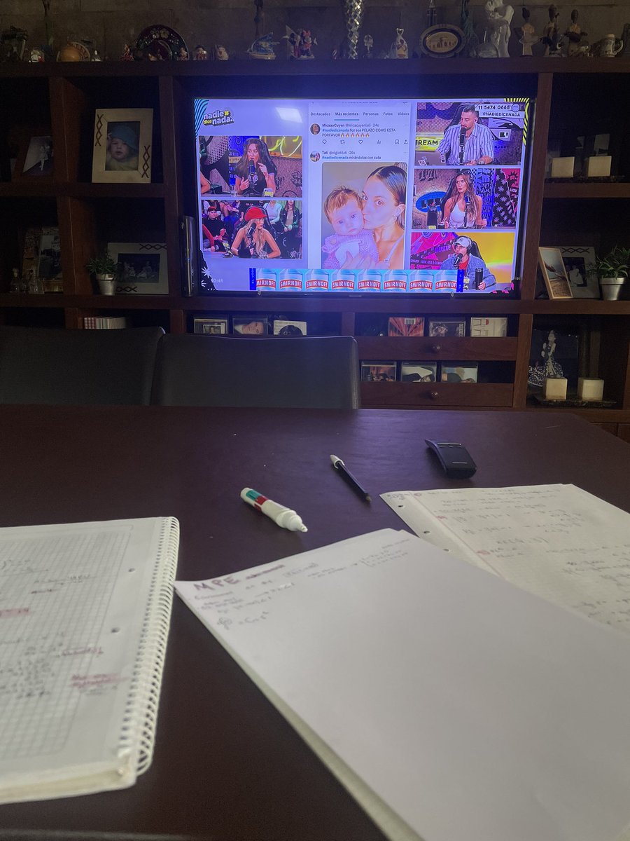 AlfoYuli's tweet photo. #nadiedicenada estudiandoooooo https://t.co/S7iAQLWkn6