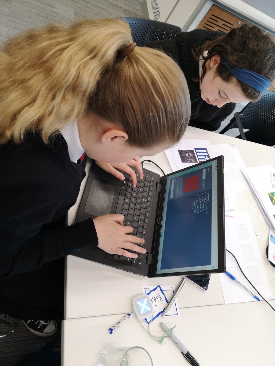 MrMacLeod tweet media