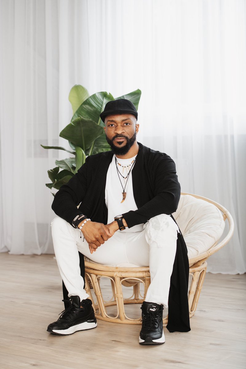 iamjoelegacy's tweet image. My favorite is slide 4 what’s yours?🤔 
Happy weekend ✌🏽🥂 Love is the message! ❤️

🎵What is love to you? 

#joelegacy #pics #love