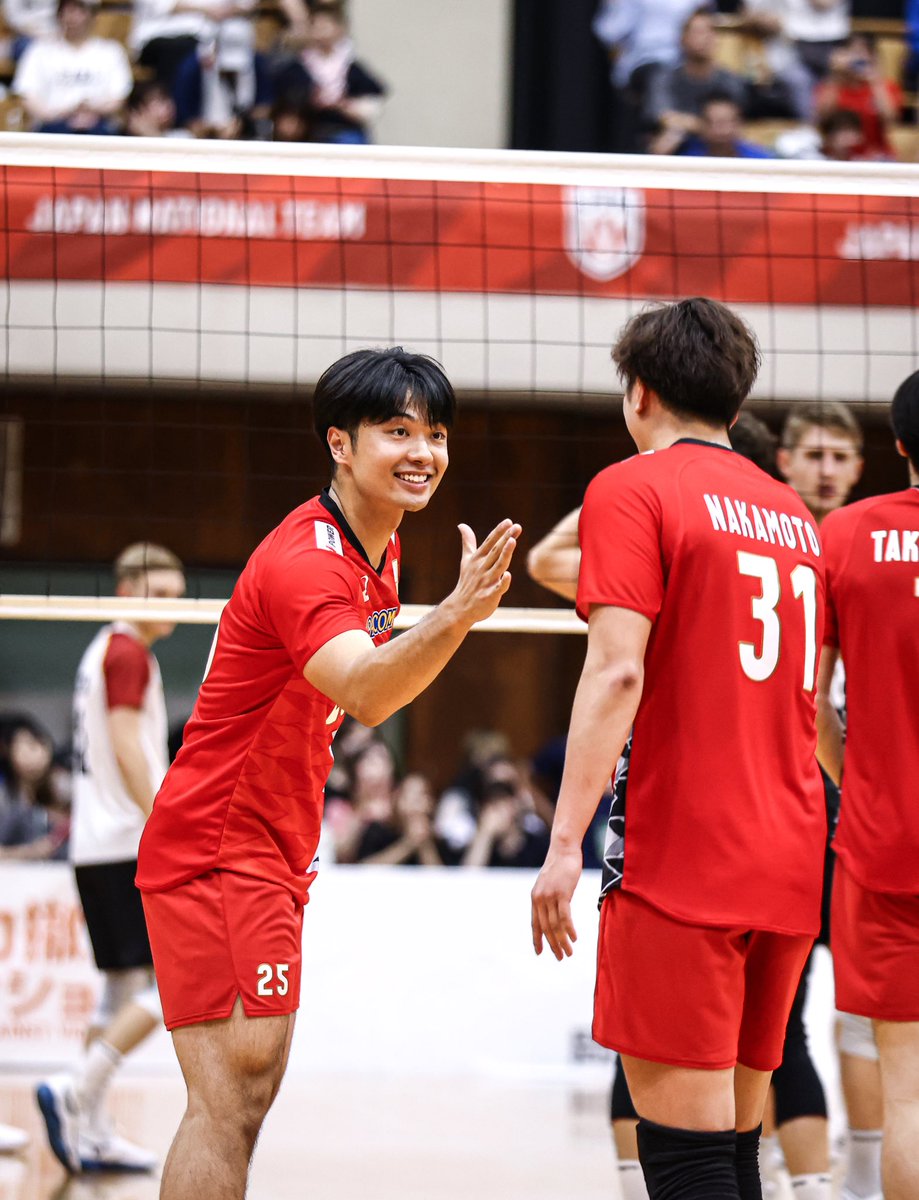 バレーボール　龍神NIPPON  山本龍選手　直筆サイン入り写真 2025年最新】山本龍 サインの人気アイテム - メルカリ