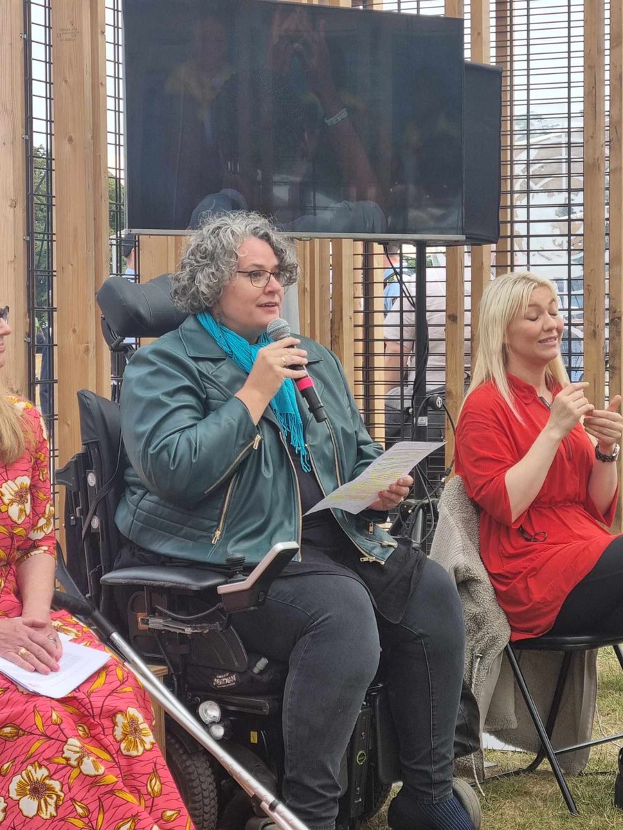 Kvinder og unge med handicap har globalt 10x højere risiko for kønsbaserede overgreb. Og adgangen til blandt andet #SRHR sundhedstilbud kan være tæt på ikke eksisterende.

Tak til <a href="/MunchCharlotte/">Charlotte Munch</a> , <a href="/GunvorWibroe/">Gunvor Wibroe</a>, <a href="/TrineMach/">Trine Pertou Mach</a> og <a href="/UNFPA_Nordic/">UNFPA Nordic Representation Office</a> for en god debat