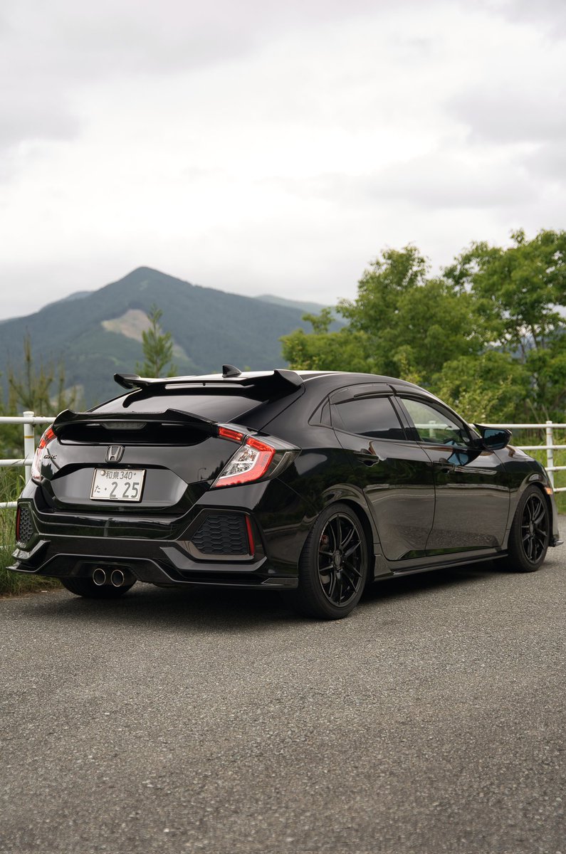 shining99999's tweet photo. #シビック #civic
#シビックハッチバック
#civichatchback
#ホンダ #HONDA #fk7 https://t.co/9NKWUMG9mm