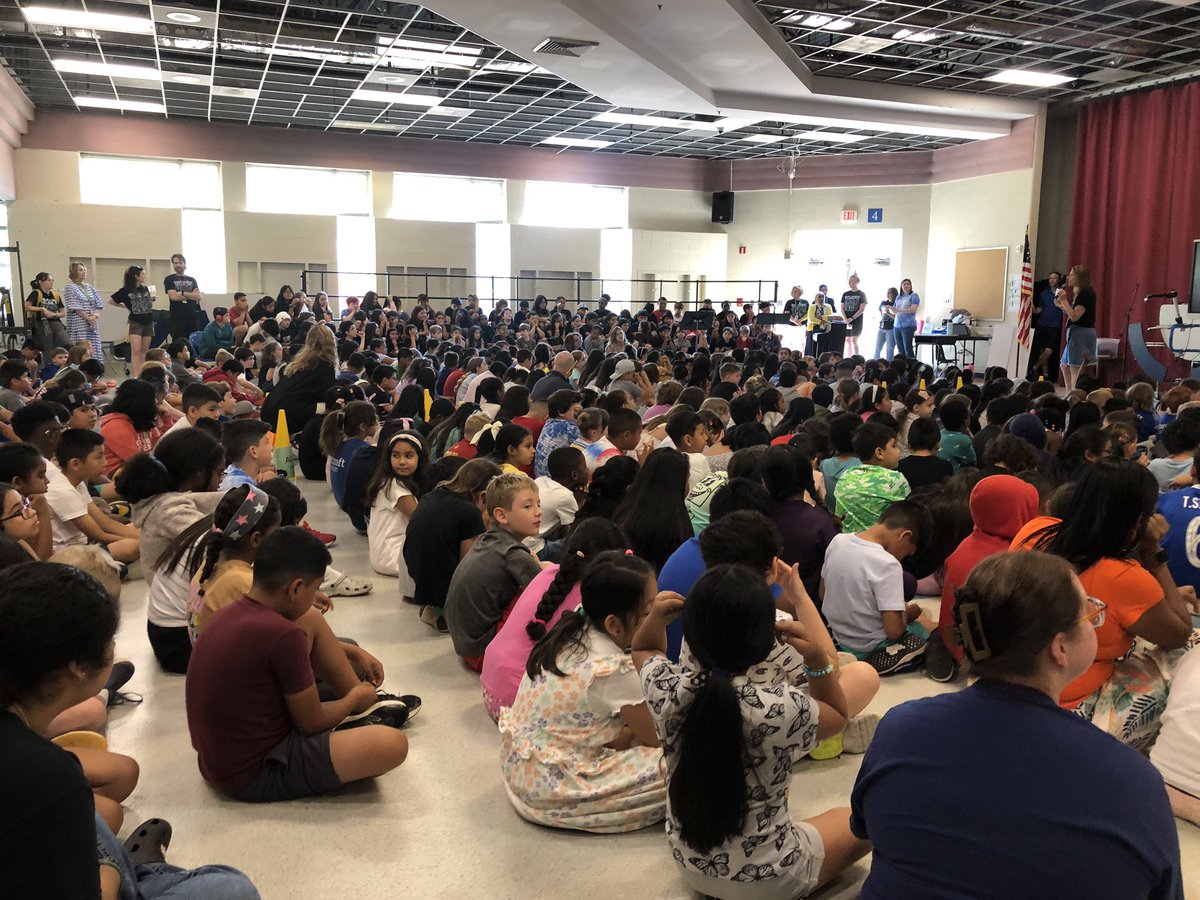 BarcroftEagles (@barcrofteagles) on Twitter photo 500 Eagles in one place! It’s our farewell assembly. Happy Summer to all! <a href="/APSVirginia/">Arlington Public Schools</a> <a href="/APSLibrarians/">APS Library Services</a> <a href="/DrGabyRivas/">Dr. Gabriela “Gaby” Rivas</a> <a href="/SuptDuran/">Francisco Durán, Ed.D.</a> 500 Eagles in one place! It’s our farewell assembly. Happy Summer to all! <a href="/APSVirginia/">Arlington Public Schools</a> <a href="/APSLibrarians/">APS Library Services</a> <a href="/DrGabyRivas/">Dr. Gabriela “Gaby” Rivas</a> <a href="/SuptDuran/">Francisco Durán, Ed.D.</a>