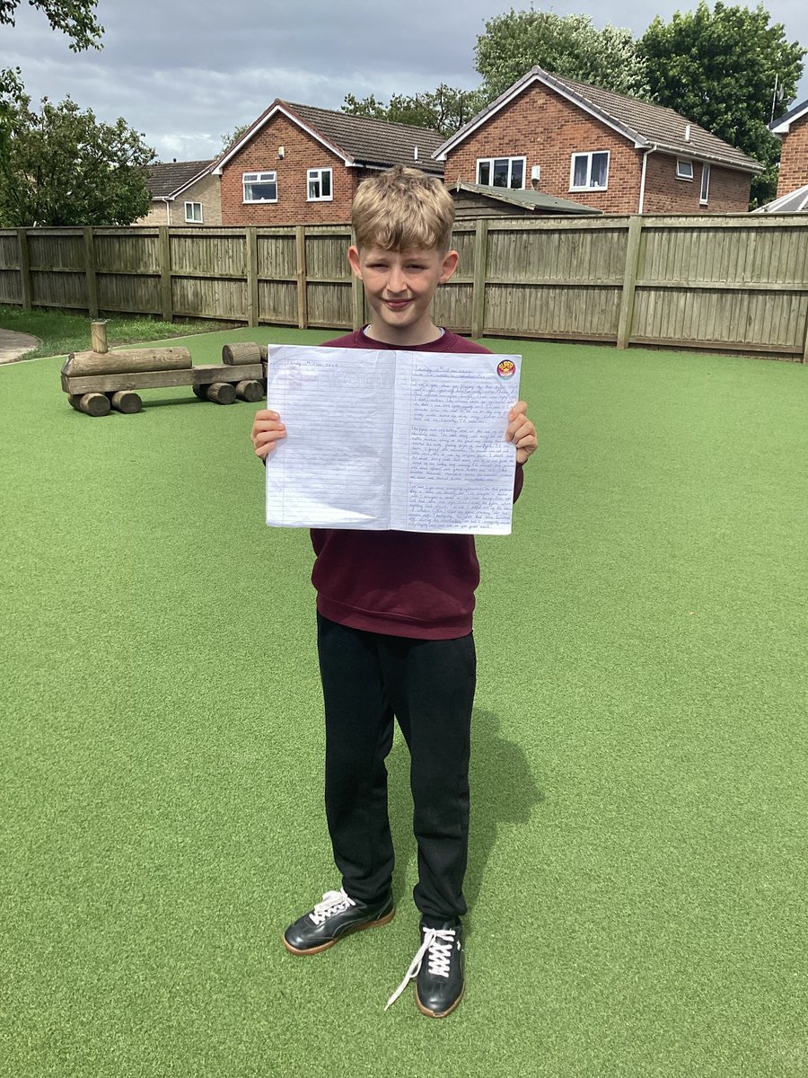 CrooksbarnPri's tweet photo. ...and another one! This is Oliver, showing us another example of some excellent boys writing.
@AdAstraTrust #boyswriting https://t.co/QQrNjJCtKM