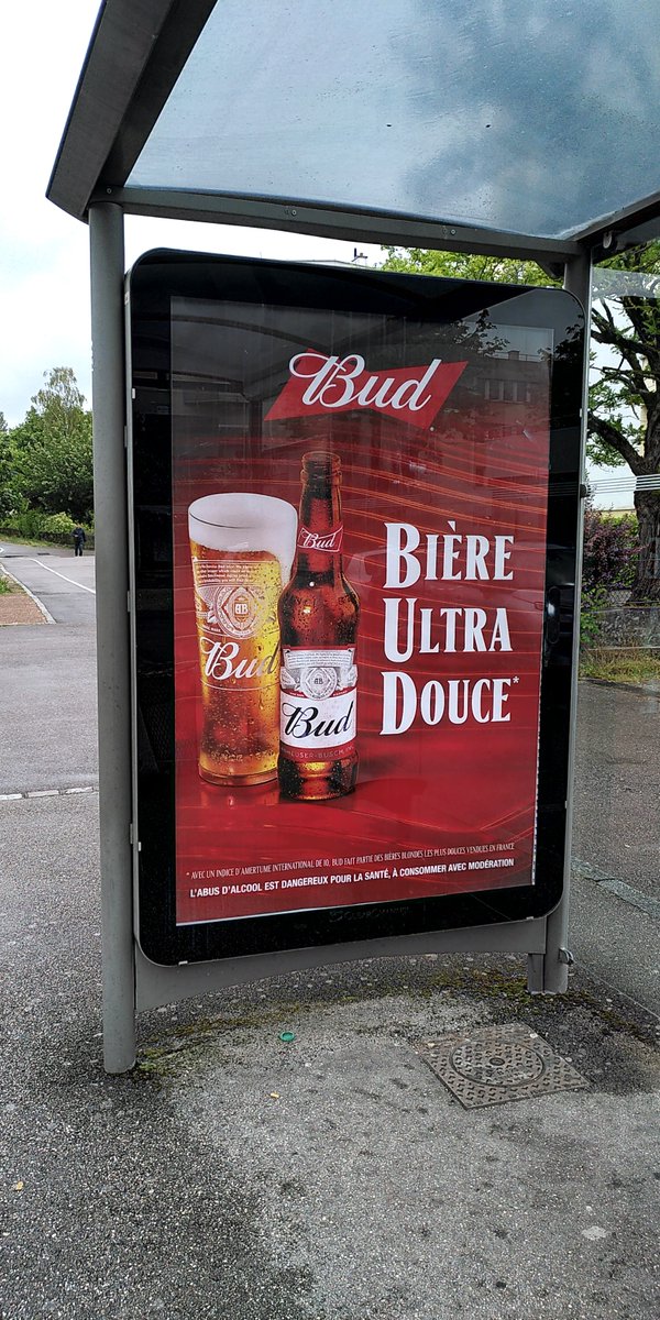 Nouvelle semaine #gastronomie façon #nosélusdeDijon #Malbouffe + #alcoolisme, un message hebdomadaire dans les rues de #Dijon. Une volonté assumée par
<a href="/frebsamen/">François Rebsamen</a> et <a href="/nkoenders/">Nathalie KOENDERS</a>
👉 amisdelaterre.org/actu-groupe-lo…
#antipub <a href="/DijonCIGV/">Cité internationale de la gastronomie et du vin</a>