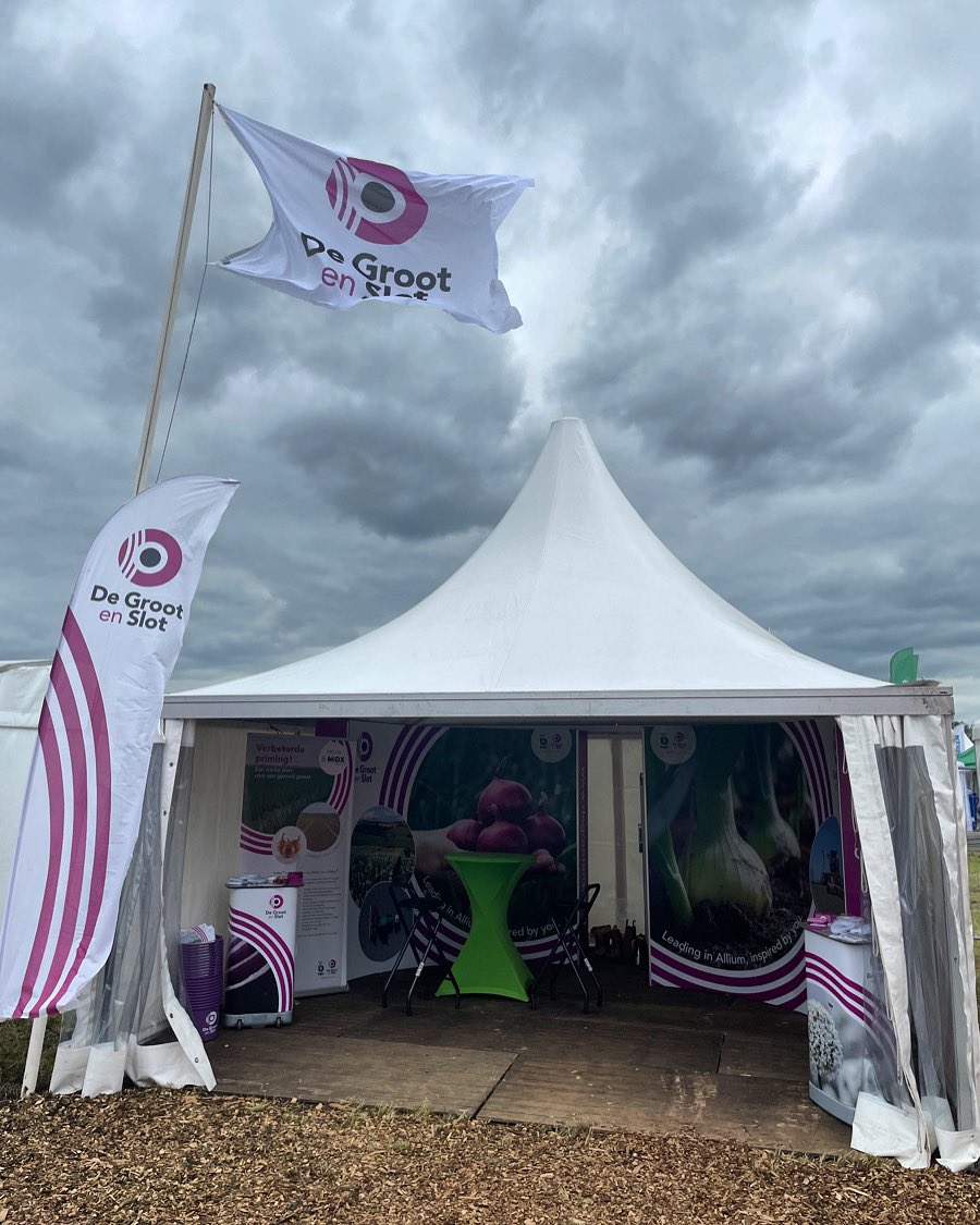 Wees vandaag en dit weekend welkom in onze stand (18) op de landbouwbeurs Vlagtwedde. Collega’s Arjan van Ramshorst en Lynette Verweel vertellen jullie meer over de teelt van #uien 🧅