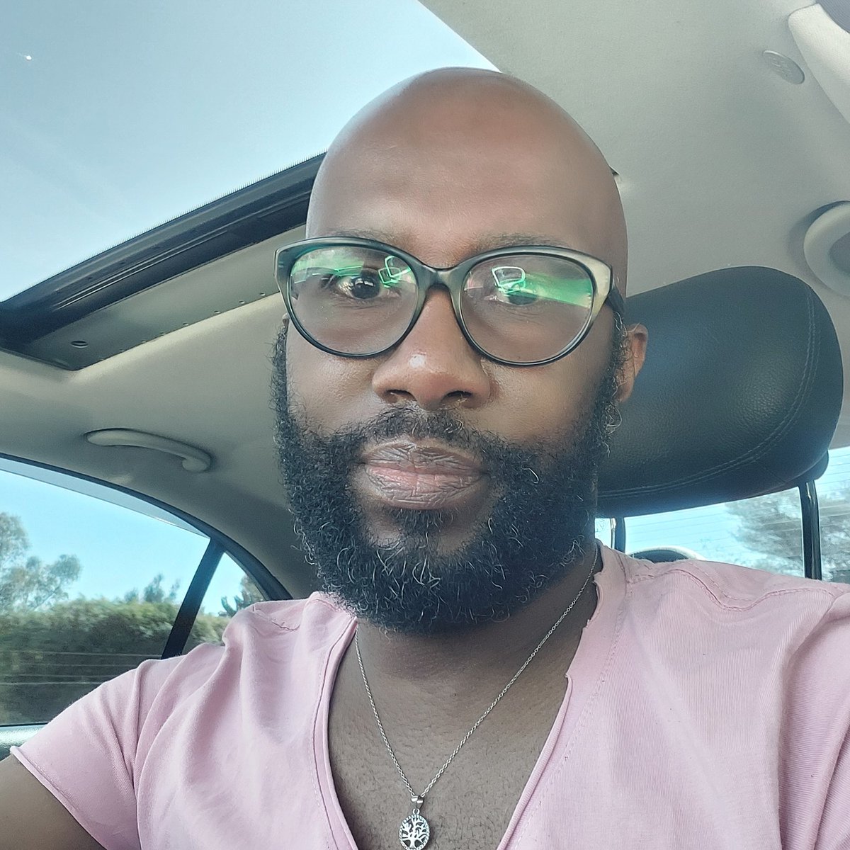 willsadele's tweet image. Issa weekend y'all!