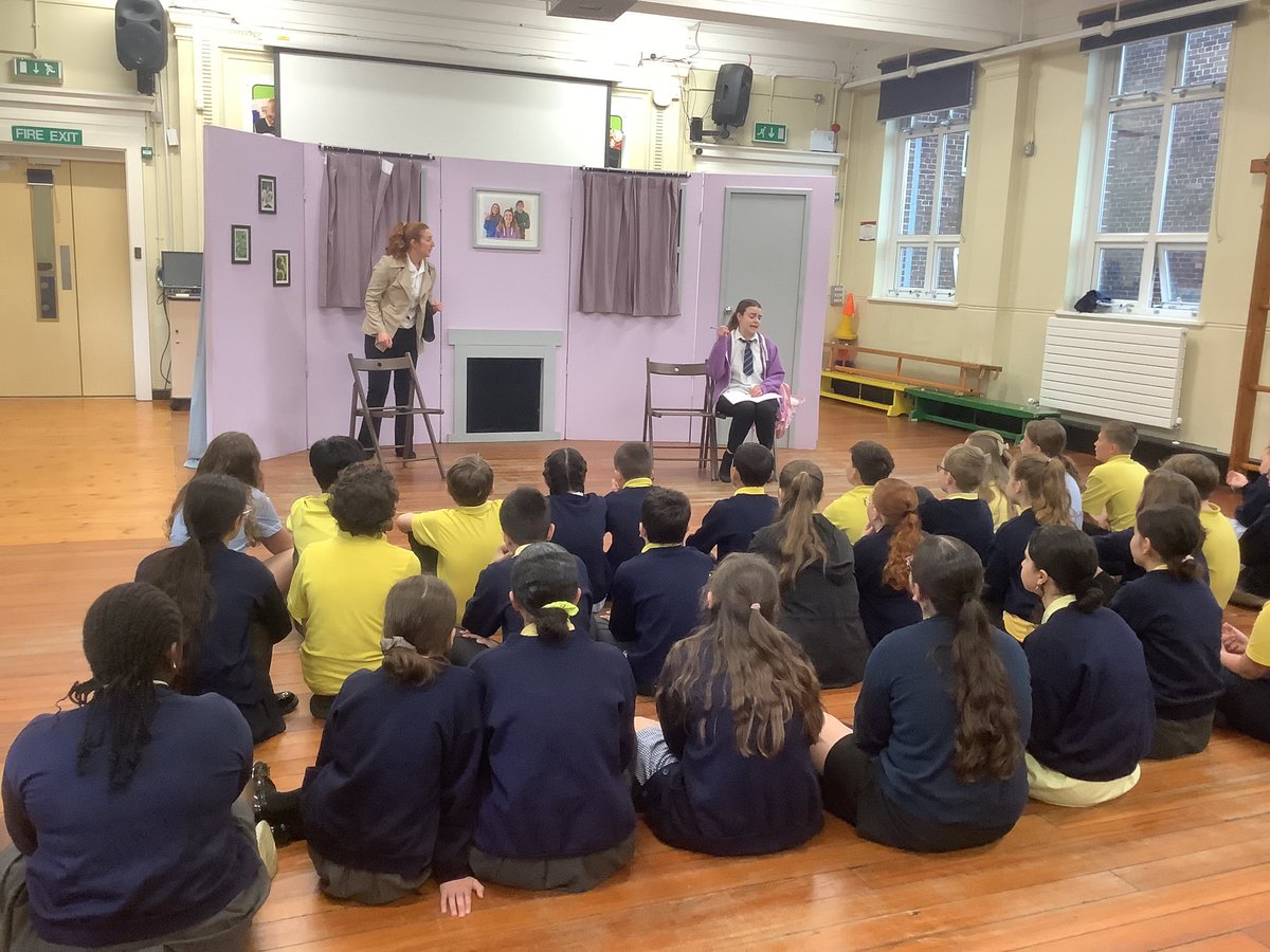 missrfry's tweet photo. A BIG thank you to @altrudrama for our performance of ‘Open Eyes’ this morning. We laughed, we cried and we were absolutely captivated throughout- what a great way of learning about the dangers of drugs and alcohol through theatre. @PinehurstP https://t.co/e3VHucDa84