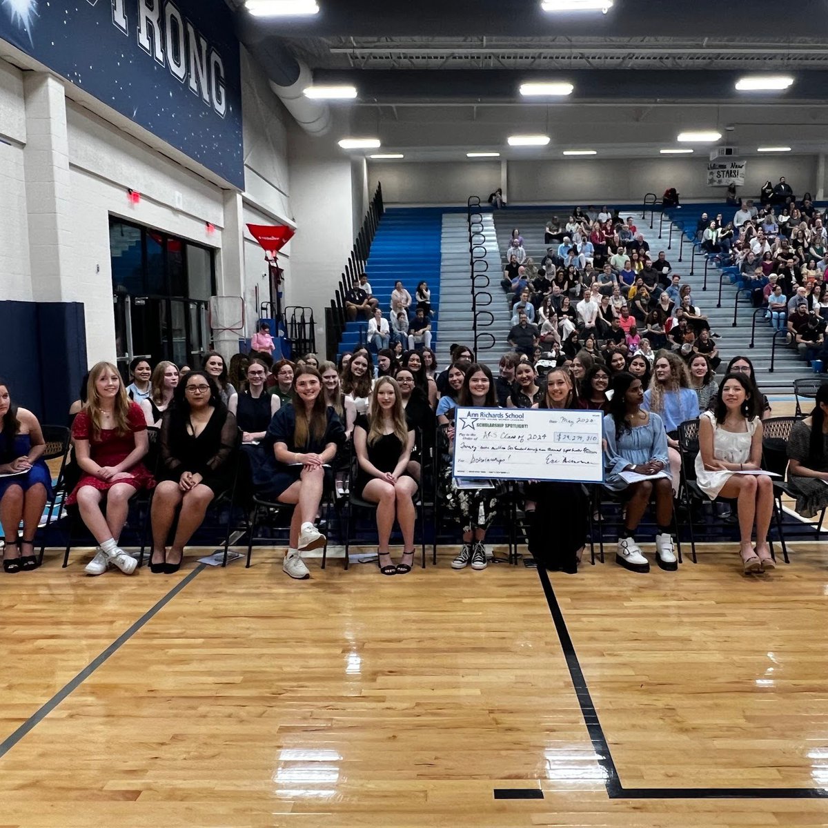 Our 2024 seniors at Ann Richards are shining brighter than ever, earning an incredible $30 million in scholarships this year! 💫

〰️

Nuestras estudiantes de 12.° grado de 2024 están brillando más que nunca, ¡con la increíble cifra de $30 millones en becas este año! 💫