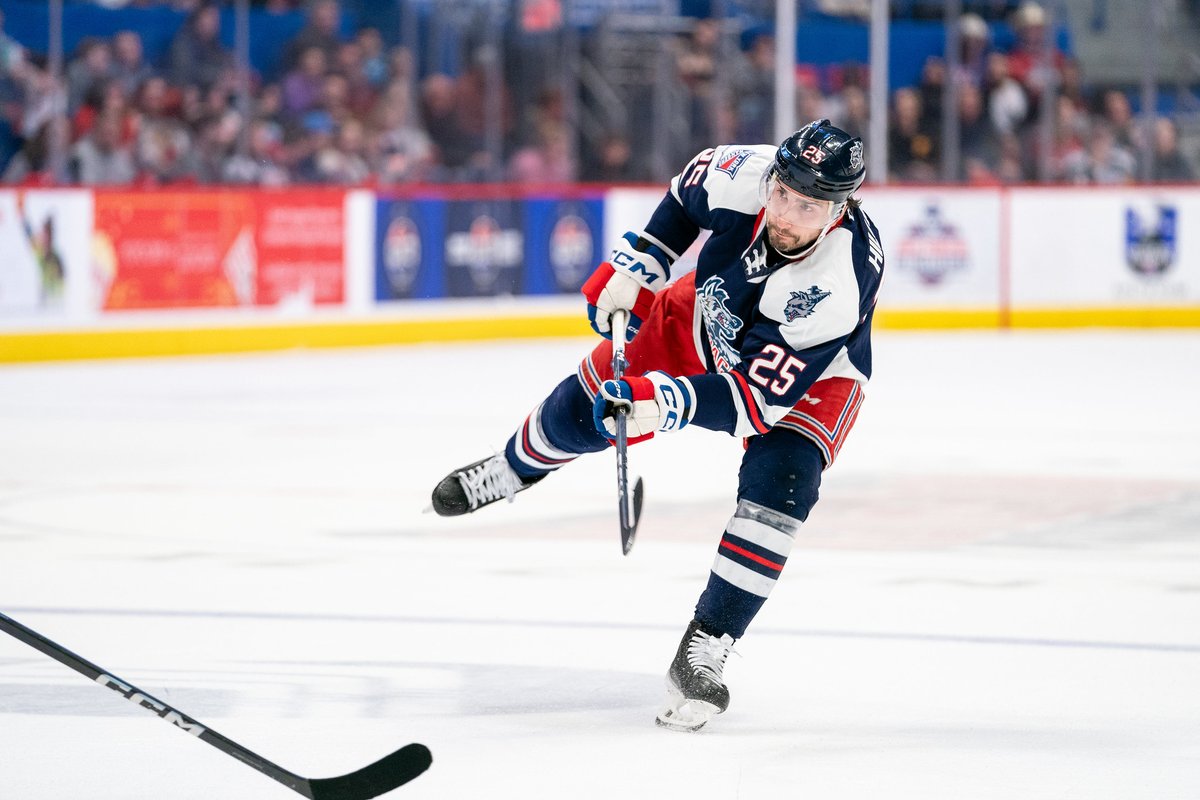 UPDATE: The Wolf Pack has agreed to terms with defenseman Blake Hillman on a one-year, standard AHL player contract.

📰 hartfordwolfpack.com/news/detail/wo…
#RunTogether