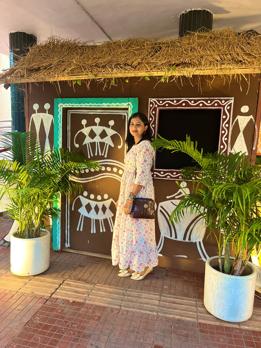 Priya9332's tweet photo. Happy Raja to all
Very glad to be participate in Raja celebration at #rabindramandap #bhubaneswar https://t.co/6TCIhKHdjp