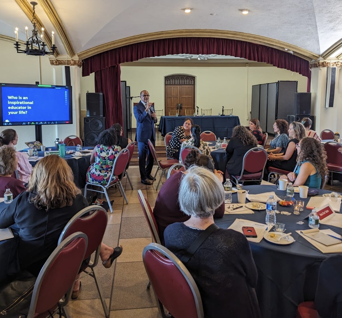 CPRL4ed's tweet image. What an incredible day of learning and reflecting about #NYCReads for the @NYCSchools Literacy Advisory Council -- school visits to see #literacy work in action, educator discussions on prepping for fall, inspiration from @DOEChancellor. It&apos;s an honor to help convene this group.