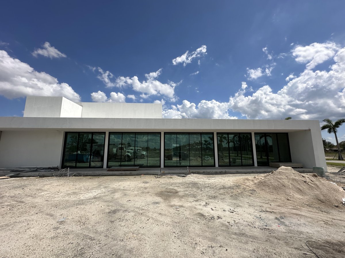 Euro-Wall tweet media