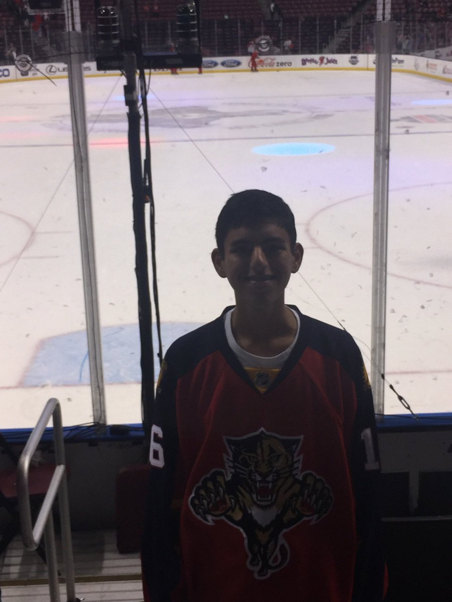 AngueiraKevin's tweet photo. “The Panthers are one win away from lifting the Stanley Cup in 2024!”

“Nah there’s no way” 
“In your dreams”

- Me in these pictures from 8-10 years ago probably 

How far we’ve come 🥹
#TimeToHunt #stanleycup #flapanthers #southflorida #hockey @NHL @FlaPanthers https://t.co/L7sXbwtRMe