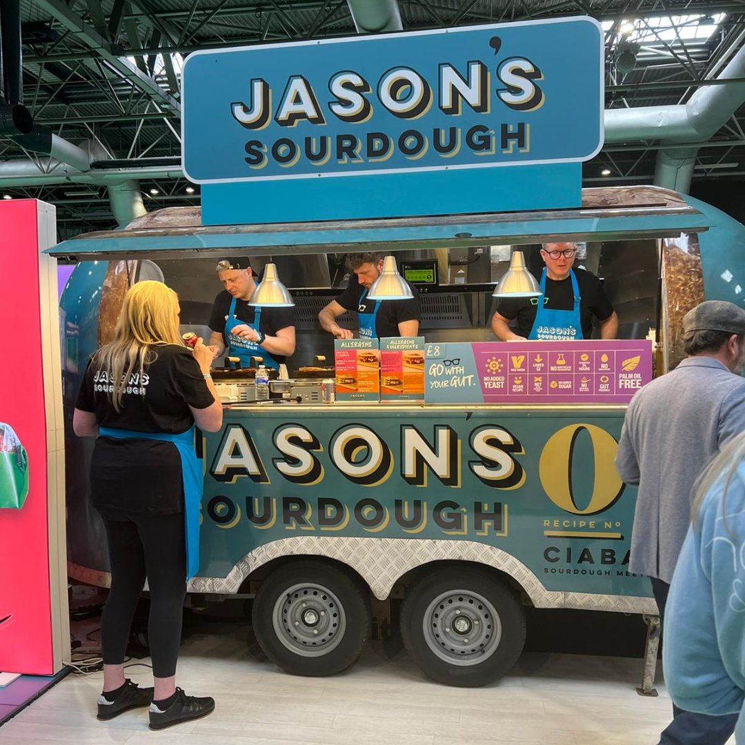 ArSigns's tweet image. It's back...

We featured the workings of the #vinylwrapping of @jasonssourdough food trailer last year - well, we’ve finally seen it in action first hand at this weekend's @BBCGoodFoodShow  at the @thenec and my word was it popular!!!

Good luck for the rest of the show guys!