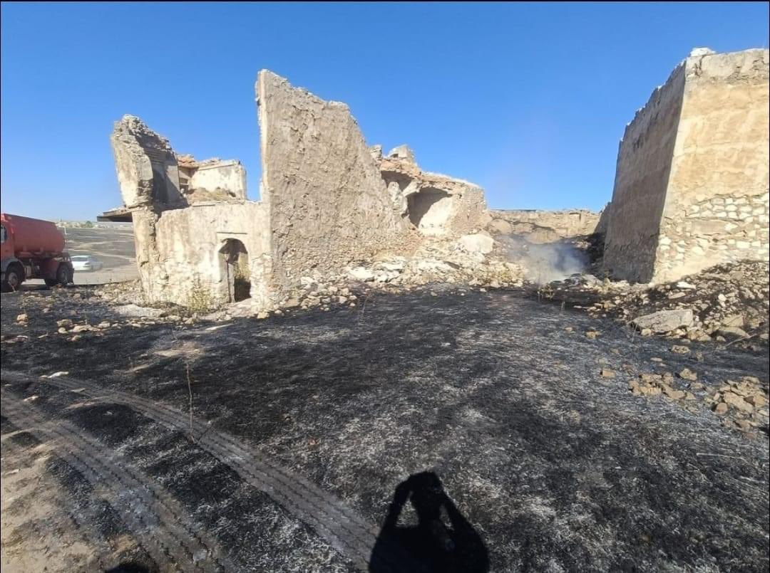 KERKÜK'TE YANGIN 

Türkmeneli  bölgesinde bulunan Türk tarihi yerleri yanıyor

Fotoğraf Kerkük Kalesi bu gün