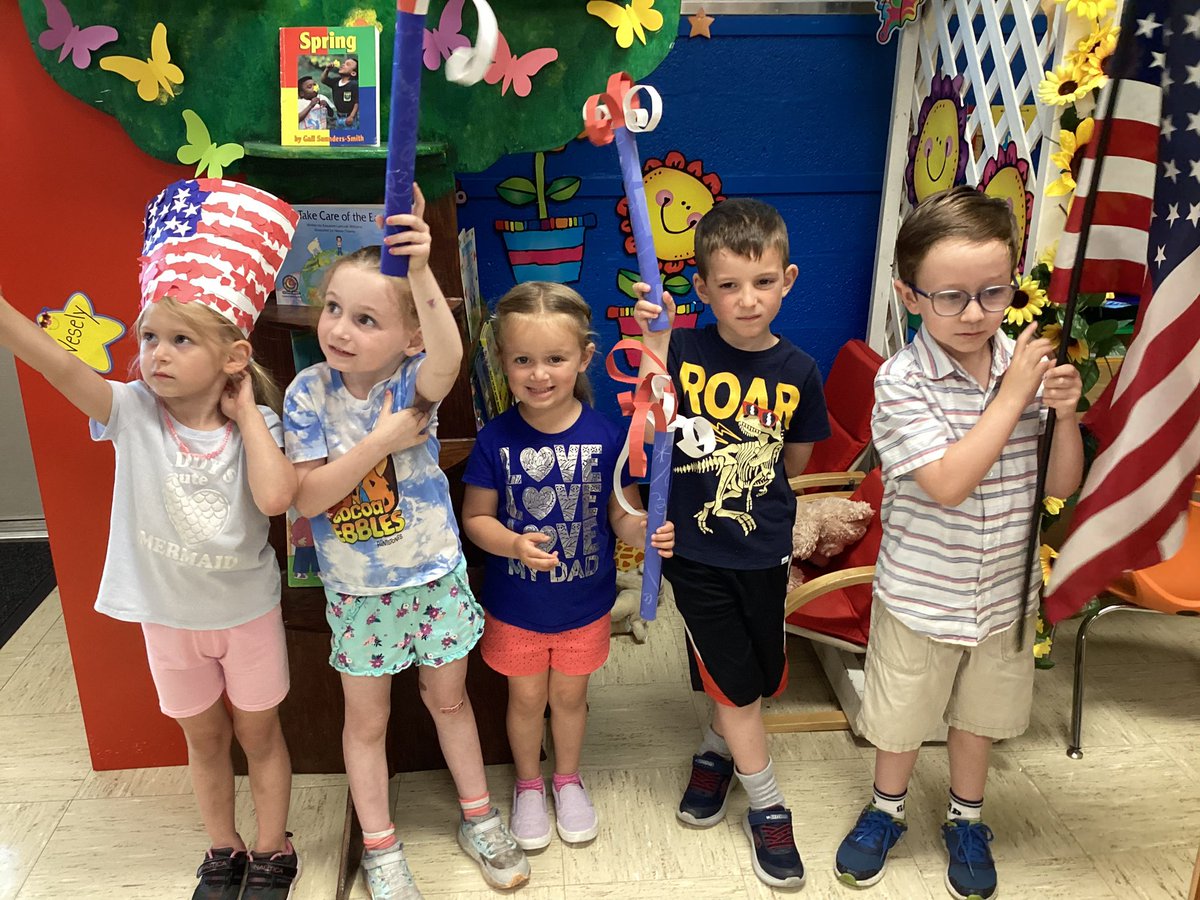 Mrs. Pearsall tweet media