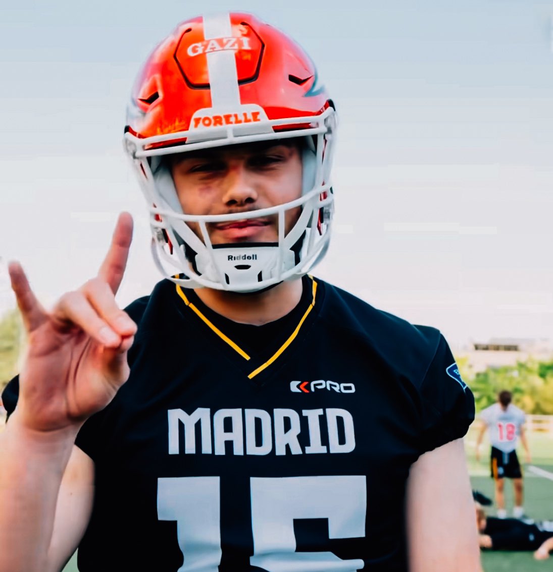 spanishvikinga's tweet photo. El equipo de Madrid estrena nuevo QB, el norteamericano #StevenDuncan 
Chris Helbig, nuestro QB estrella, se lesionó la semana pasada.

Steven es un gran fichaje y, con tiempo, veremos resultados. El espectáculo está garantizado 😎🙌🏼 https://t.co/YK4SDOolVZ