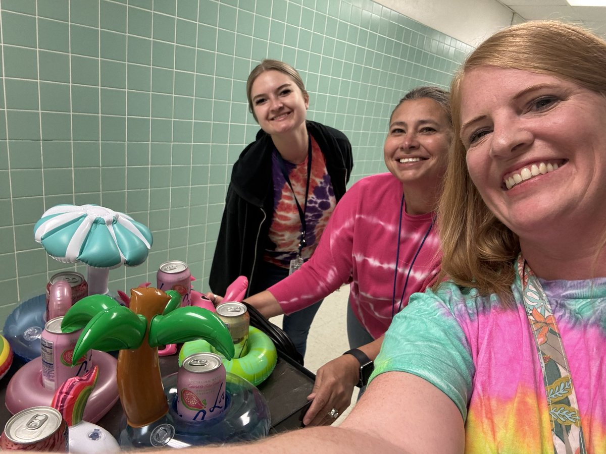 pkehoe06's tweet photo. Friday Treats for Our Amazing Summer School Staff! We ❤️EB Summer School! @GISD4EBs @l_plote @GreenRasheda https://t.co/DhDniFPkVU