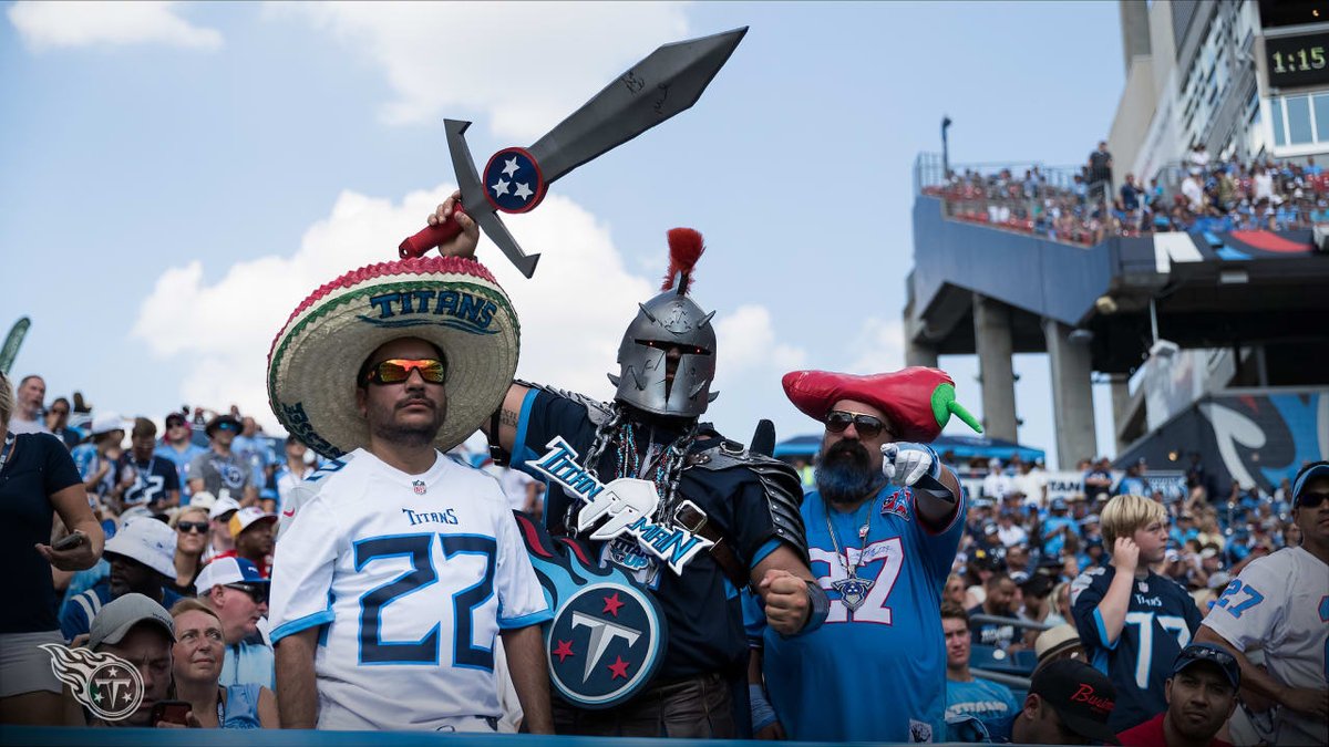 ZonaNeutra_'s tweet photo. 📢Ranking das Melhores Torcidas da NFL!   Posição #30: Os "Titanos" (Tennessee Titans)   Seguimos com o terceiro post do projeto, onde iremos divulgar o ranking das torcidas mais apaixonadas da NFL segundo uma vasta pesquisa de sites especializados!  Segue o fio 🧶(1/6) https://t.co/sd2qTnpGPg