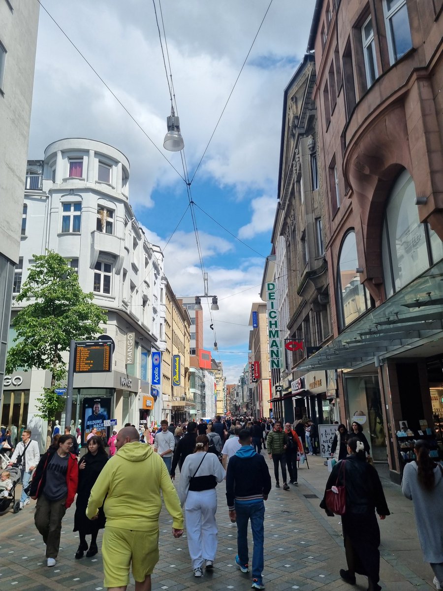 Christian Tüscher tweet media