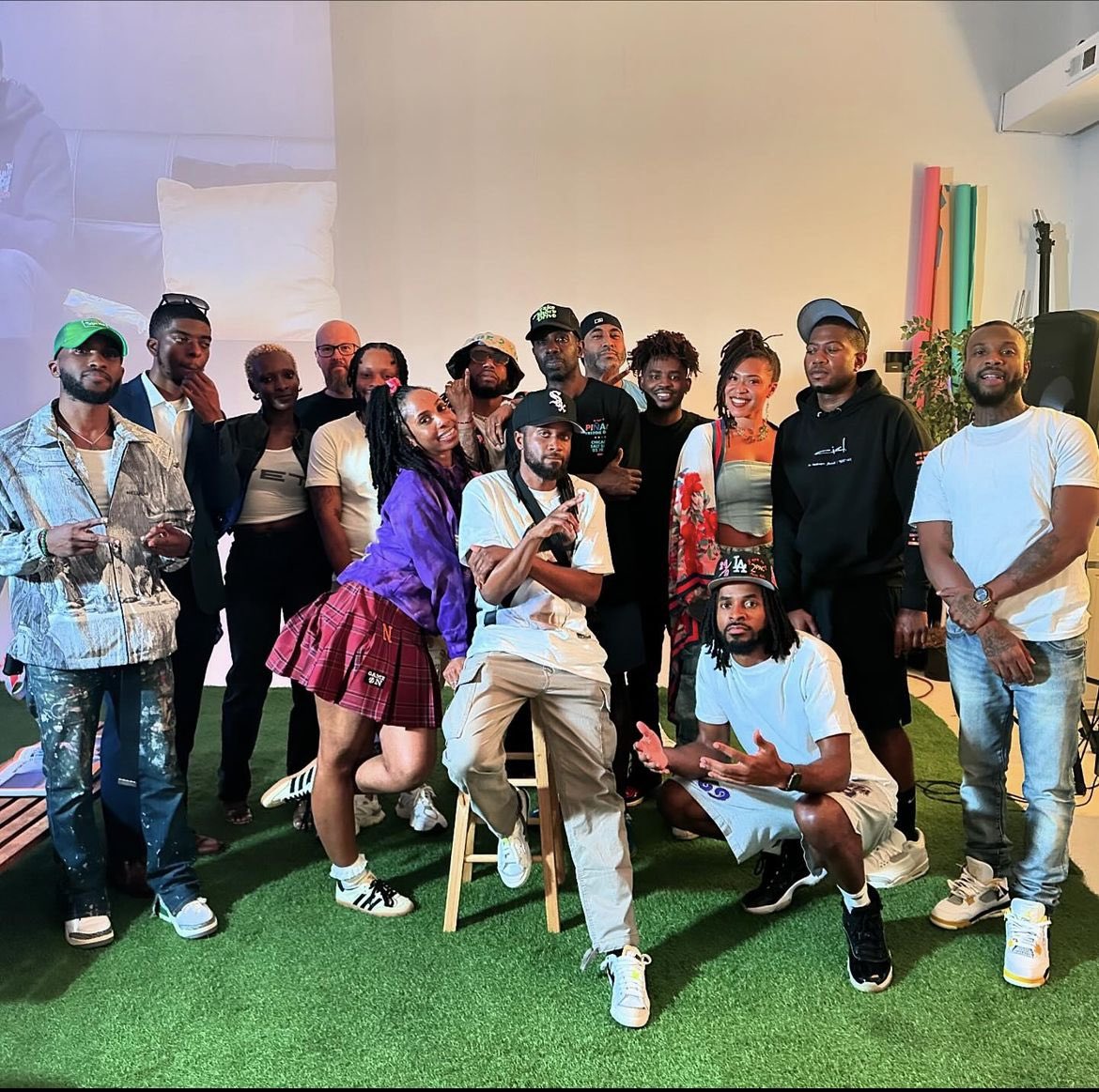 JoelQChi's tweet image. WAKE UP!! I JUST DROPPED MY PROJECT 💿☀️💿☀️  And I Got Some Raw Ass Artists From Chicago 

TAP IN ‼️💿  album.link/us/i/1748267738