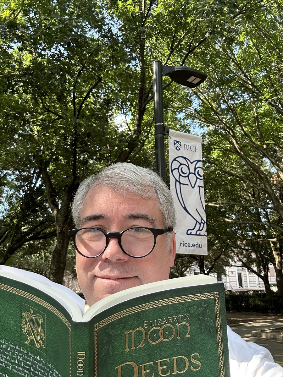 Hey <a href="/emoontx/">Elizabeth Moon</a> ! I’m finally getting the chance to read Deeds2. Found a good spot to do it.