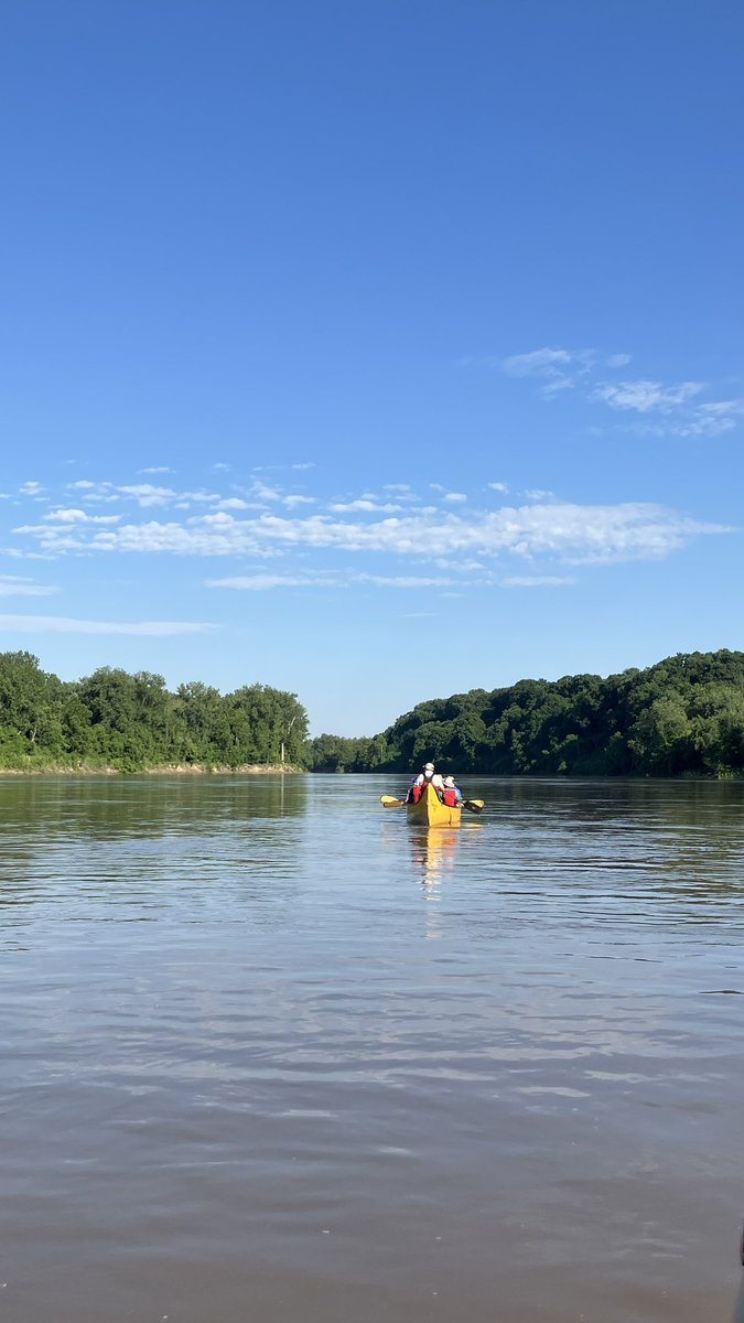 Great PILG outing on the Missouri River with <a href="/paddleSTL/">Big Muddy Adventures</a> and some of my favorite students at #SLULaw!