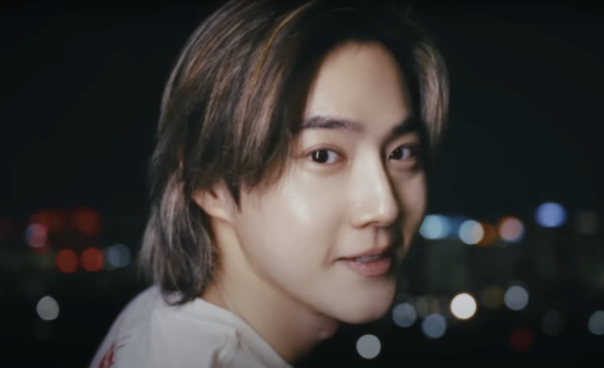 WORLDMUSICAWARD's tweet photo. #SUHO is gorgeous in new Superstar video 수호 '무중력 (Zero Gravity)'! 👏🆕📽️💥🌎🌟👑❤️‍🔥

WATCH NOW: https://t.co/CQSFfmi8O5 

#수호 #EXO #엑소 #weareoneEXO #점선면 #수호_점선면 #수호_점선면_1to3 #무중력 #수호_무중력_ZeroGravity https://t.co/xaobLF8iZh