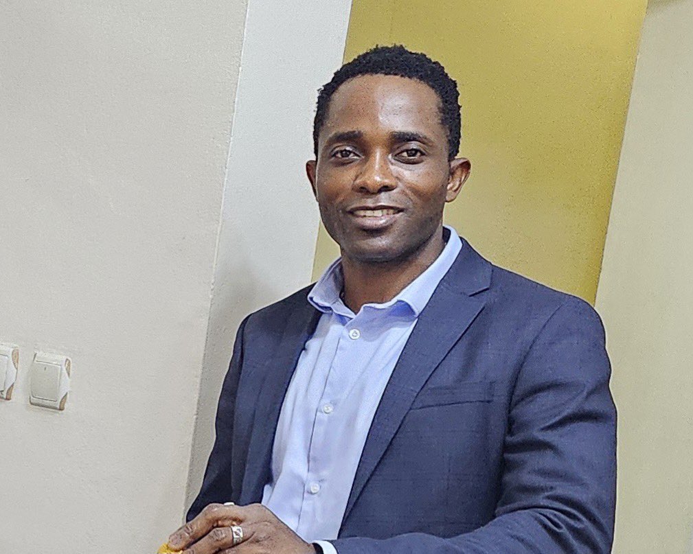 J’ai travaillé dans une organisation dans laquelle les réunions pouvaient être considérées comme l’air que nous respirons. Donc l’organisation respirait les réunions. Et j’ai appris que tout comme respirer constamment de l’air pollué tue à petit feu, les réunions lorsqu’elles