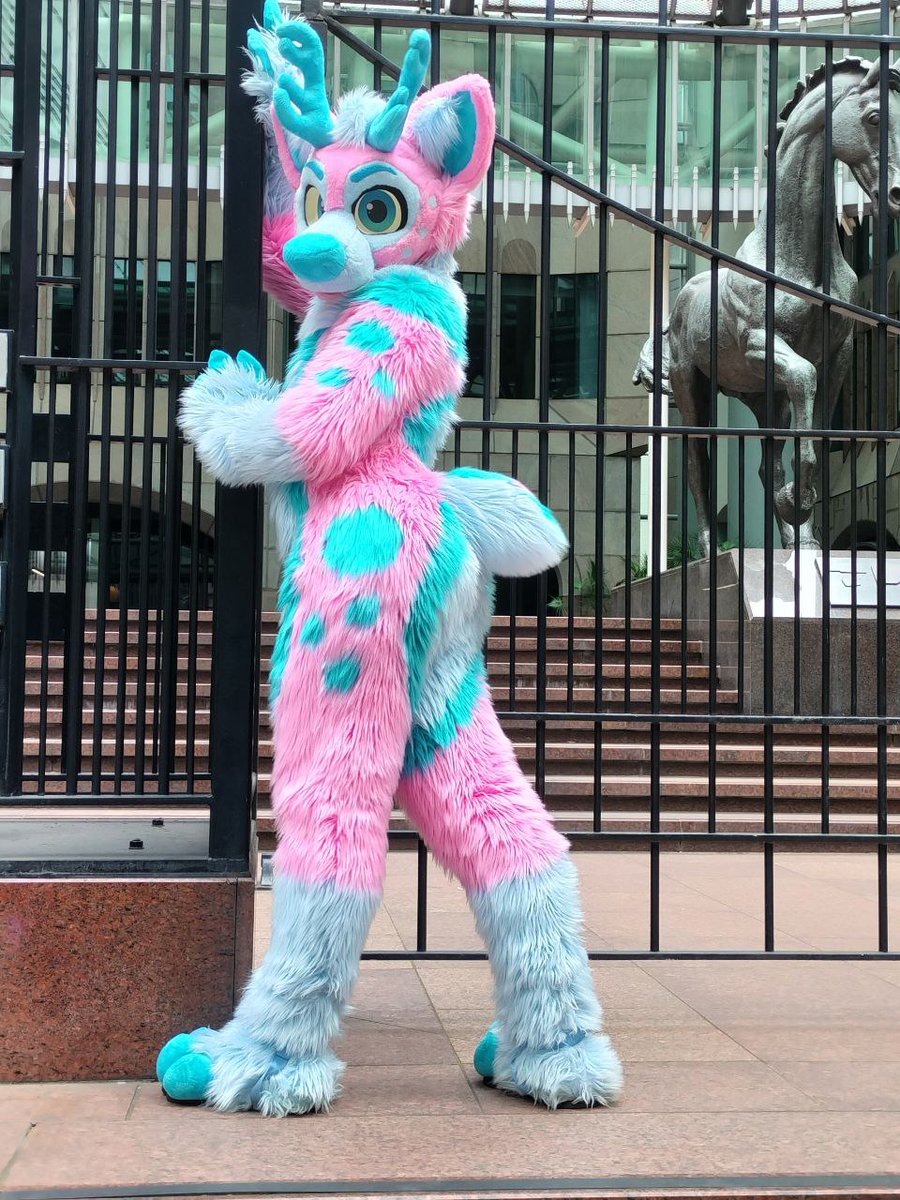 City gates will not stop us 🦌