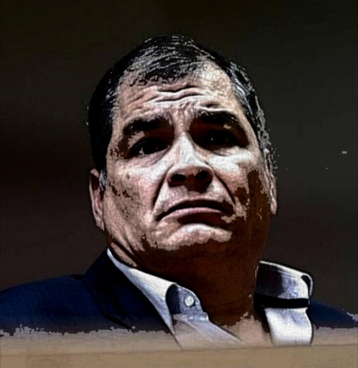 Se puede entender que correa sea un pésimo economista

Se puede comprender que no sepa inglés!

Hasta se puede entender q le guste la flauta adolescente
 
-Pero lo que no se puede perdonar es que sea un mafioso, mala persona y un #Traidor a la Patria.

#ElCorruptoSiempreFueRafael