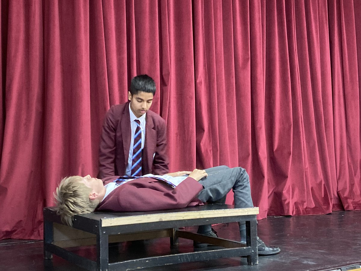 Bringing #Shakespeare to life in Y8. 
#SGSSenior #SGSDifference