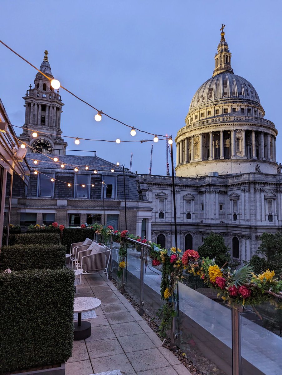 Ryan Taylor (@rvstaylor) on Twitter photo A lovely summer's evening, and not cold and windy at all š. Great to catch up with peers regardless, and thank you to <a href="/ConTrA_socials/">ConTrA (The Contentious Trusts Association)</a> committee for organising a stellar event as always. A lovely summer's evening, and not cold and windy at all š. Great to catch up with peers regardless, and thank you to <a href="/ConTrA_socials/">ConTrA (The Contentious Trusts Association)</a> committee for organising a stellar event as always.
