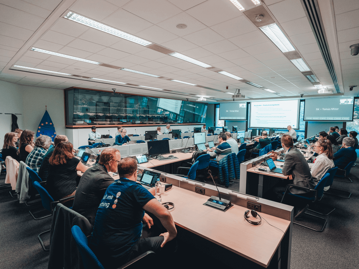 EU_DIGIT's tweet image. Once-Only Technical System saves 🇪🇺 citizens and businesses time and money by allowing automatic exchange of documents &amp;amp; data between public authorities.

Today we wrapped up 3⃣ #OnceOnly Accelerator, where we supported Member States in making it happen👉 europa.eu/!Nn6Brb