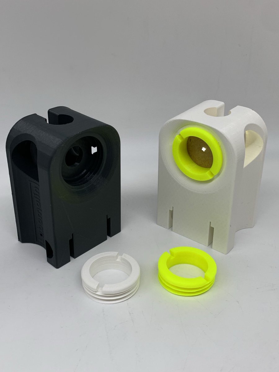 Labomalin1's tweet image. Le saviez-vous, nos lampes d’optique sont fait avec des frontales pour courir  une ou deux nuit dans la montagne. Gagnez en une en étant celui qui devine le plus près mon temps sur ce 177km avec 9000m de dénivelé.