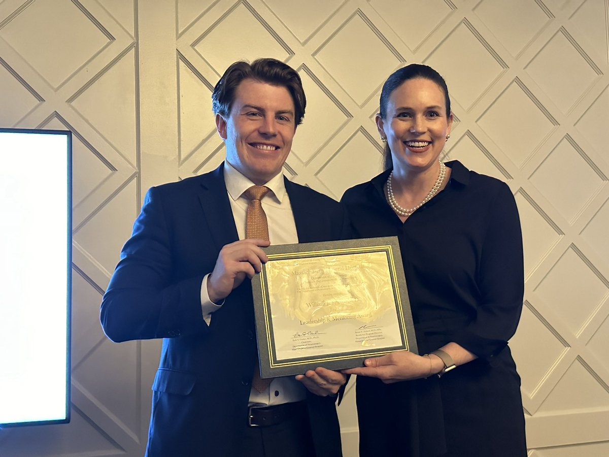 Our APD, Dr. #PamelaJones presenting the Leadership &amp; Mentoring Award to #WilliamJSmith