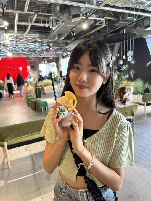 Twitterのコスプレ画像31