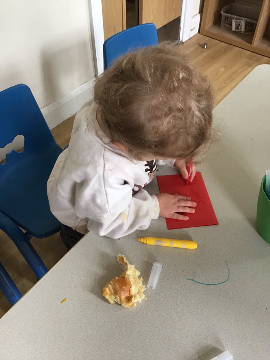 We enjoyed making Eid cards to give to our families!