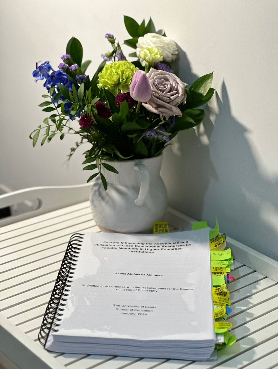 SamiaAlmousa's tweet photo. 🎉Thrilled to announce that I passed my PhD viva!Heartfelt thanks to my supervisors😍,friends, all Leeds employees who supported me, and my amazing GO-GN colleagues,Prof. Weller and Dr.Farrow for their invaluable advice,it made a difference!Special thanks to my sponsor @_PNU_KSA https://t.co/FZP9lJl7xh