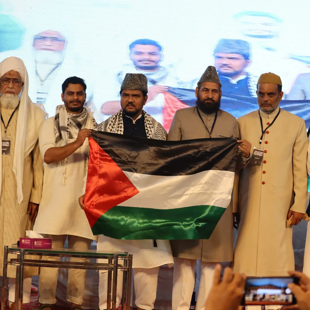 sioindia's tweet photo. SIO Telangana stood together in solidarity with the resilient Palestinian brothers and sisters. National President of SIO, Ramees EK, declared that the struggle for a free Palestine should be a priority.

#FreePalestine #alleyesonrafah #sioindia https://t.co/yuKbhZVtuG