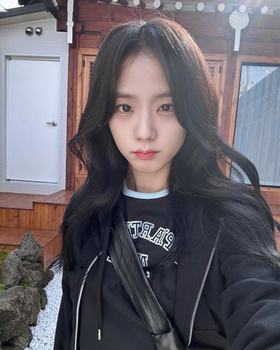 chusday103's tweet photo. อยู่กับจีซู ดัชนีความสุขของฉันคือ 103

FOREVER WITH JISOO
#8YearsWithIdolJISOO https://t.co/sUL6gqQu4P