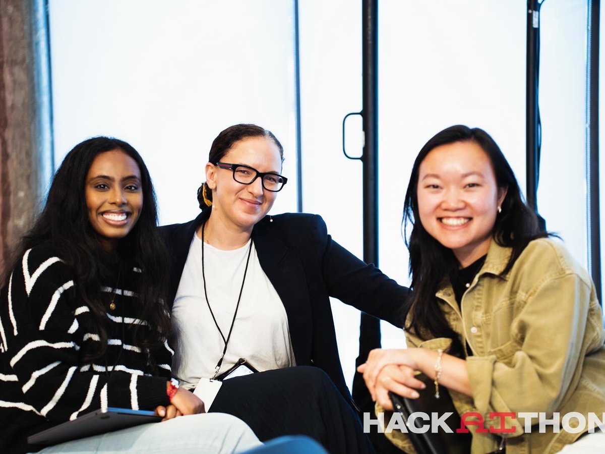 TheNewClub_fyi's tweet image. ✨ We had a great time partnering with our friends from @craft_ventures on their #HackAIthon last week. This 2-day event brought together some of the top devs, engineers, coders, and hackers to focus on building AI agents.